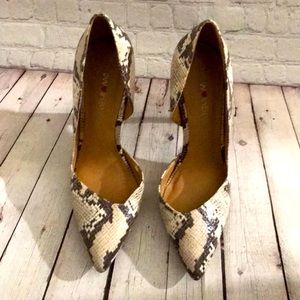 IN STYLE & NINE WEST Pointed Toe Snake Skin Heels